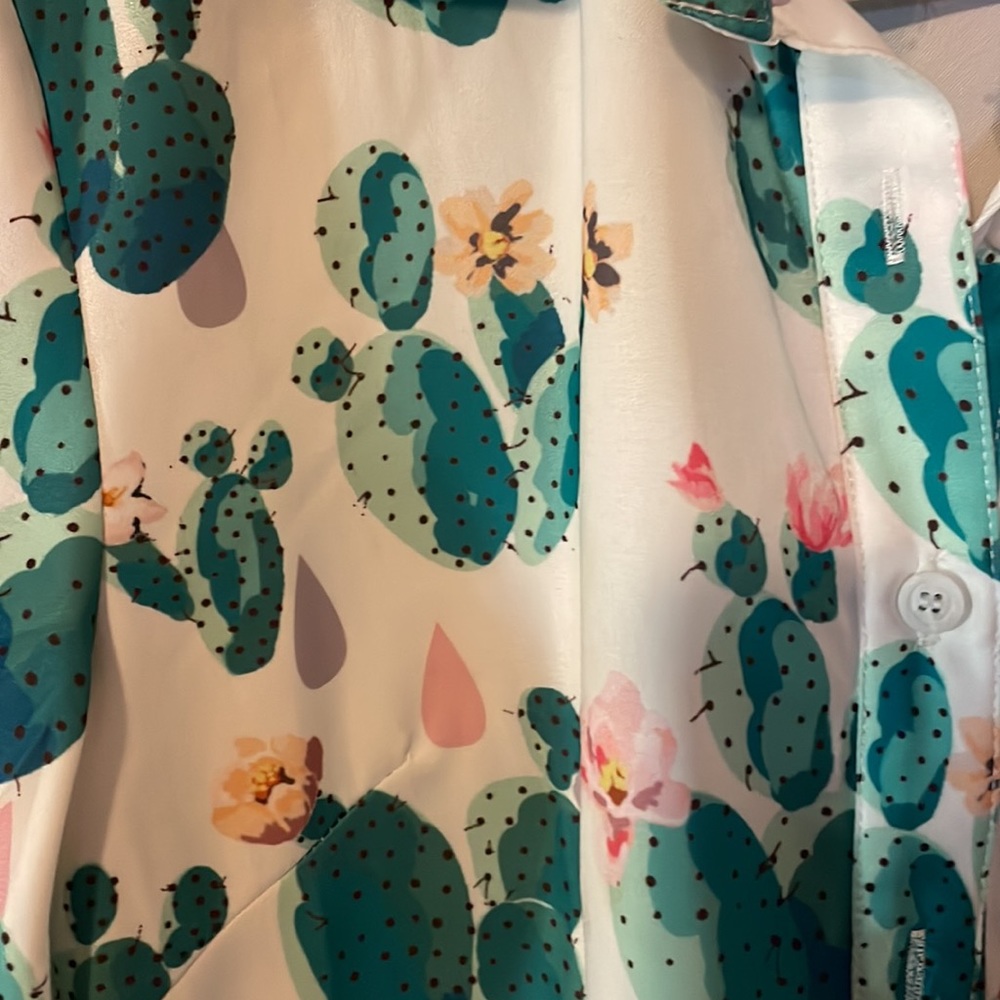 Beautiful Button Down, Size Small Cactus Shirt, S… - image 2